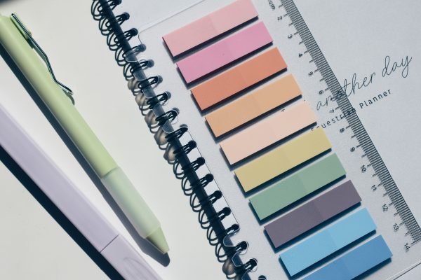 post-it, sticky notes, notebooks, cahiers de notes, rentree scolaire, enfants, centre equestre, papeterie, post-it pastel, mini post-it, stationary, notes