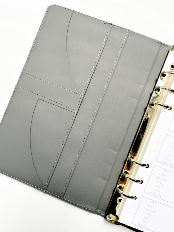 planner, planner equestre, planner a composer, planner cuir cheval, planner cavaliere, planner cuir synthetique, cadeau cavaliere, cadeau cavalier, agenda equitation